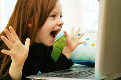 kid-having-computer-fun