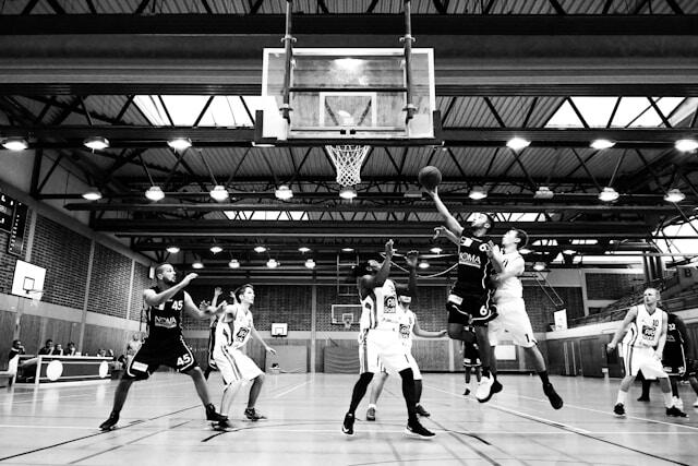 basketball-team-unsplash-max-winkler