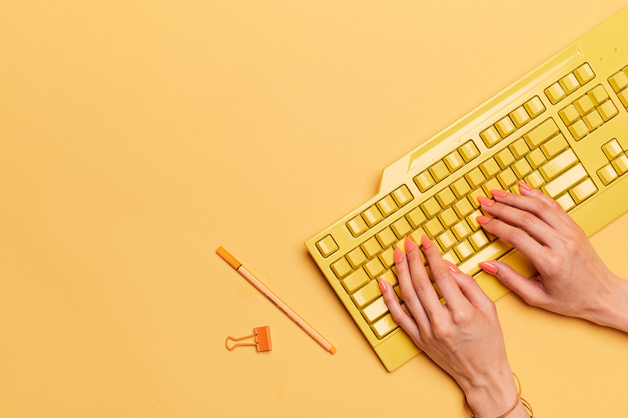Adding an email signature in Gmail