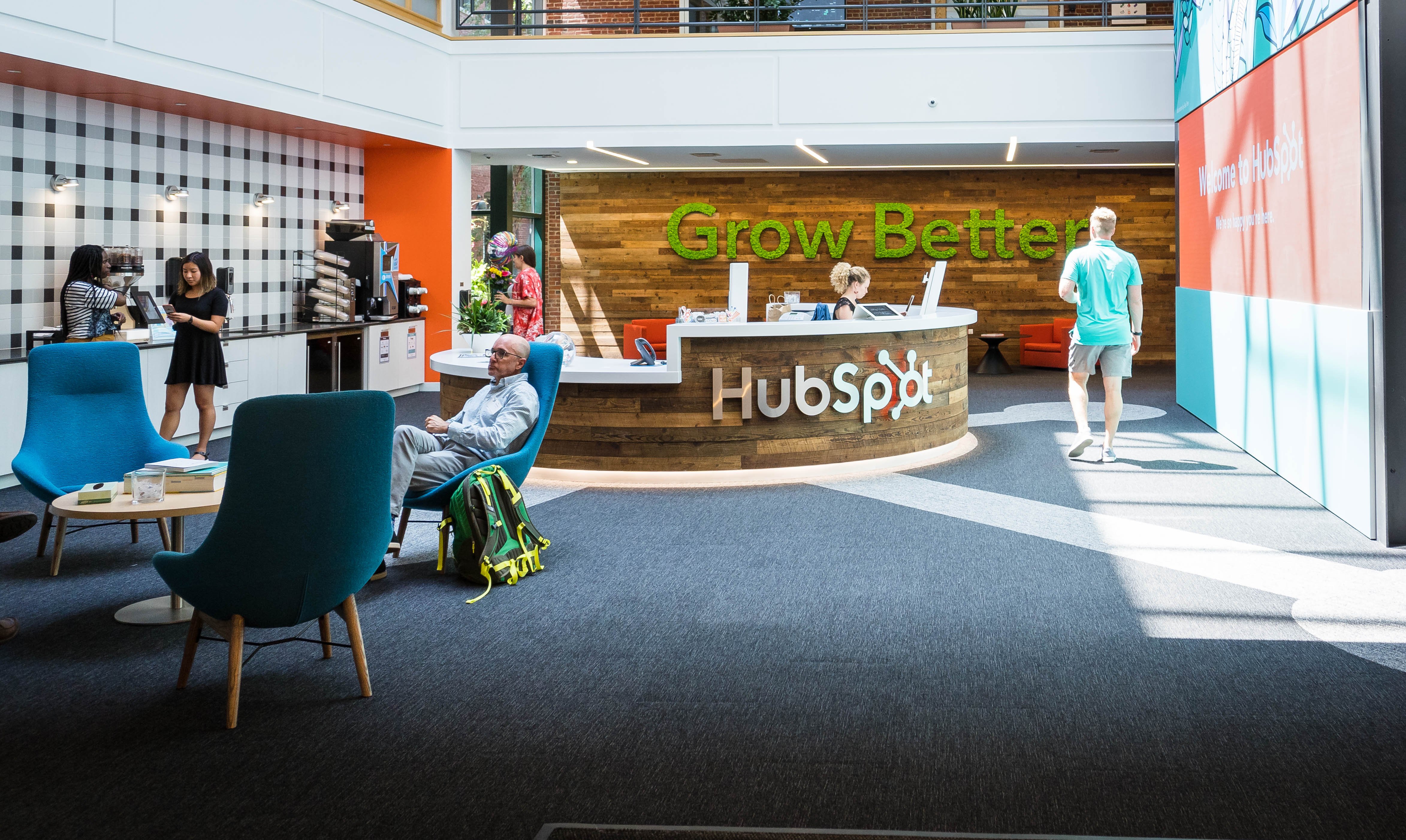 Lobby with wall
