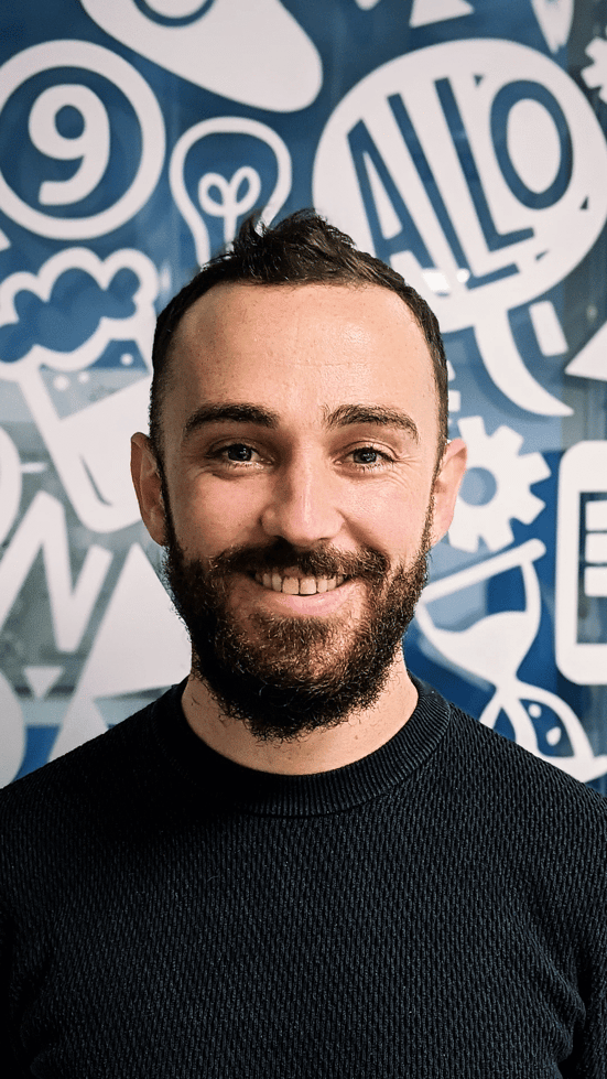 Simon De Brito -1