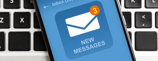 a smartphone app notifies a user of new emails after an ios 15 update