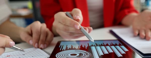 competitive-benchmarking-email