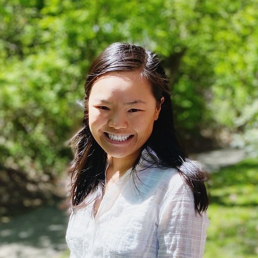 kelly-cheng-smiling