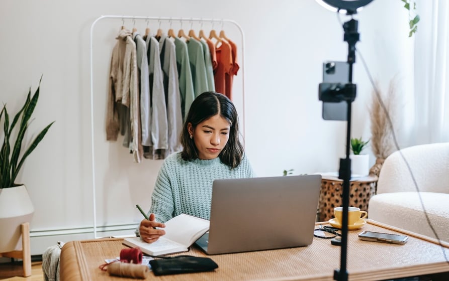 Combien gagne un influenceur salaire, plateformes