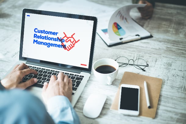 O que é CRM? (Customer relationship management) O guia completo