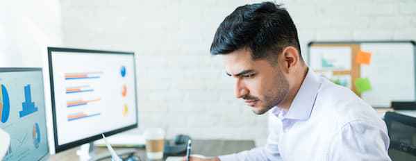 salespeople-hate-crm