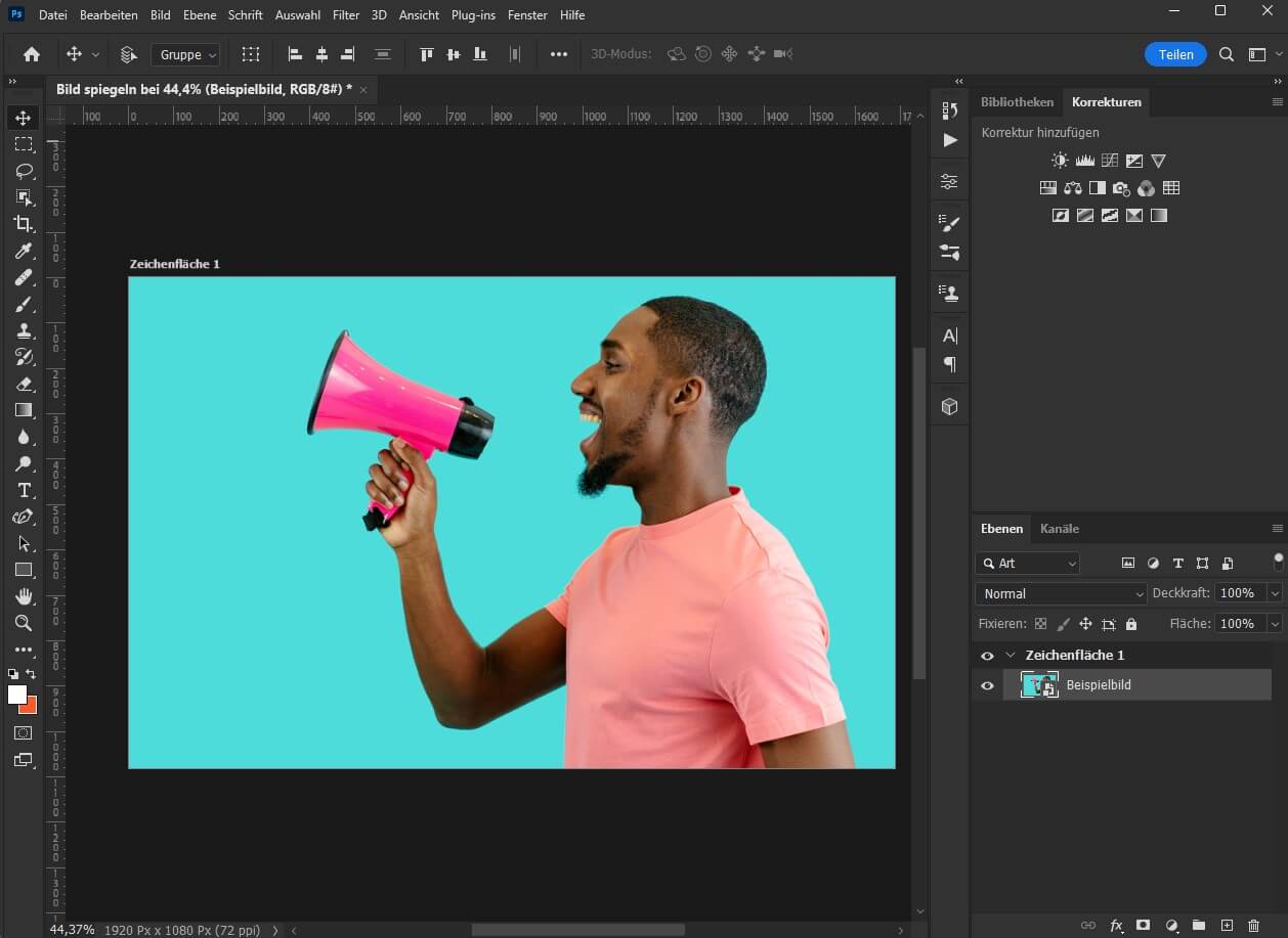 Bild von Mann mit Megaphon in Photoshop gespiegelt