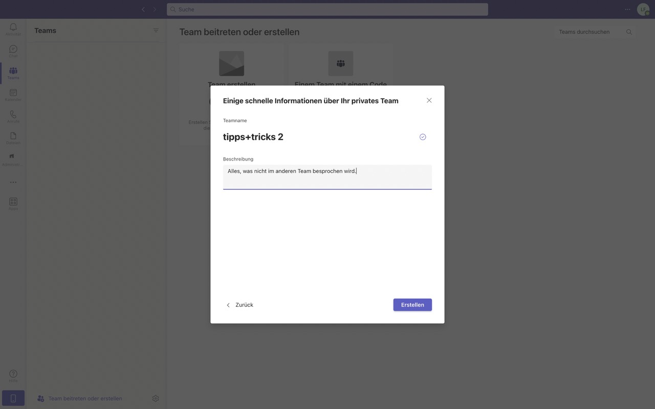 Screenshot von Microsoft Teams, wie Sie für eine Gruppe den Namen und die Beschreibung eingeben können.